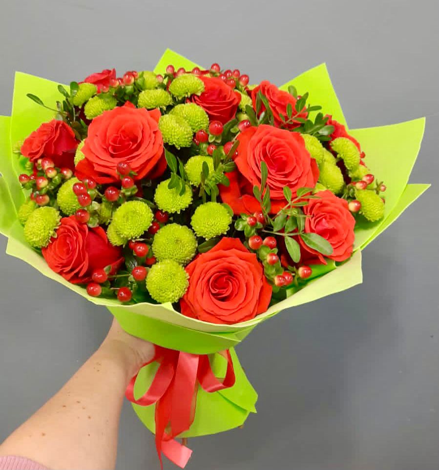 Букет цветов из: Хризантемы и Розы в Бирюсинске