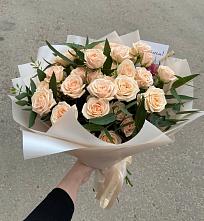 Букет Кремовые розы Латте в Бирюсинске