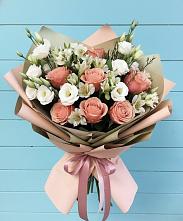 Букет цветов из:  Розы, Альстромерии и Лизиантусы #REPLACE_PRED# Бирюсинске