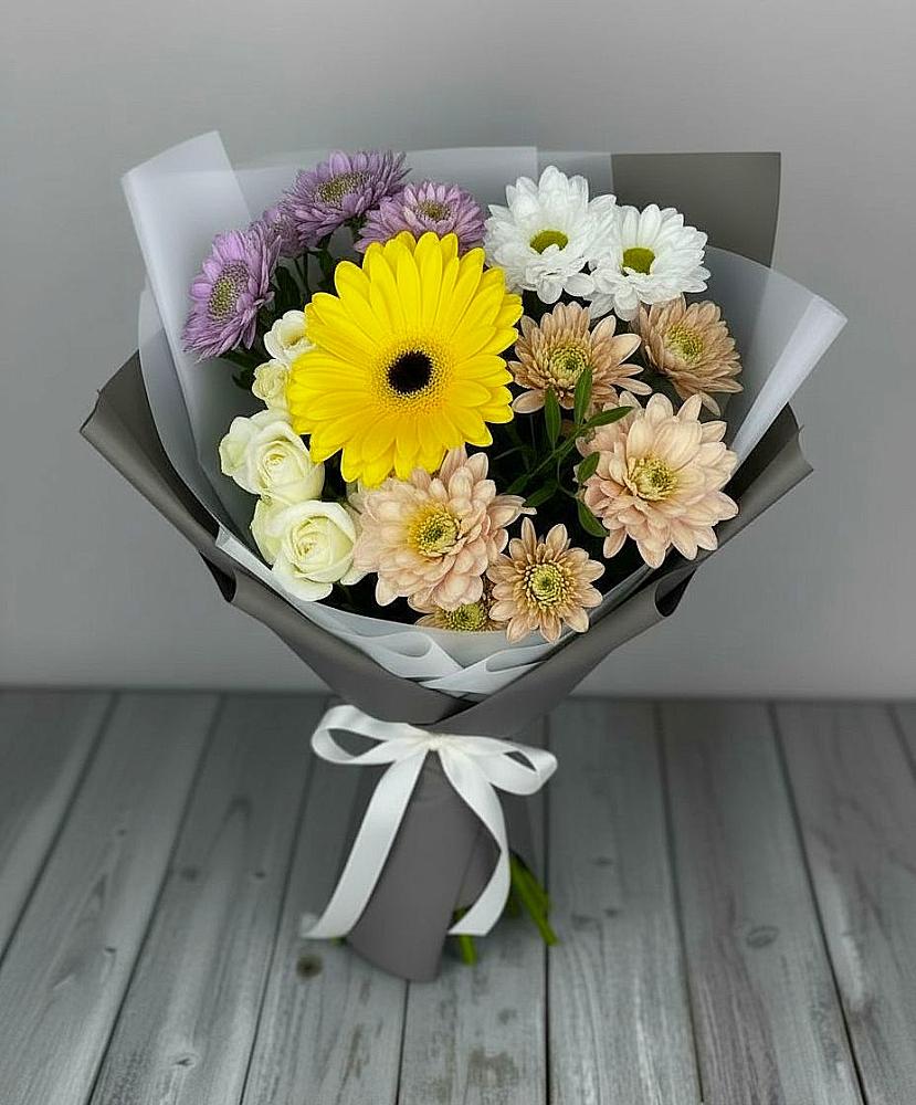 Букет цветов из: Розы, Герберы и Хризантемы в Бирюсинске