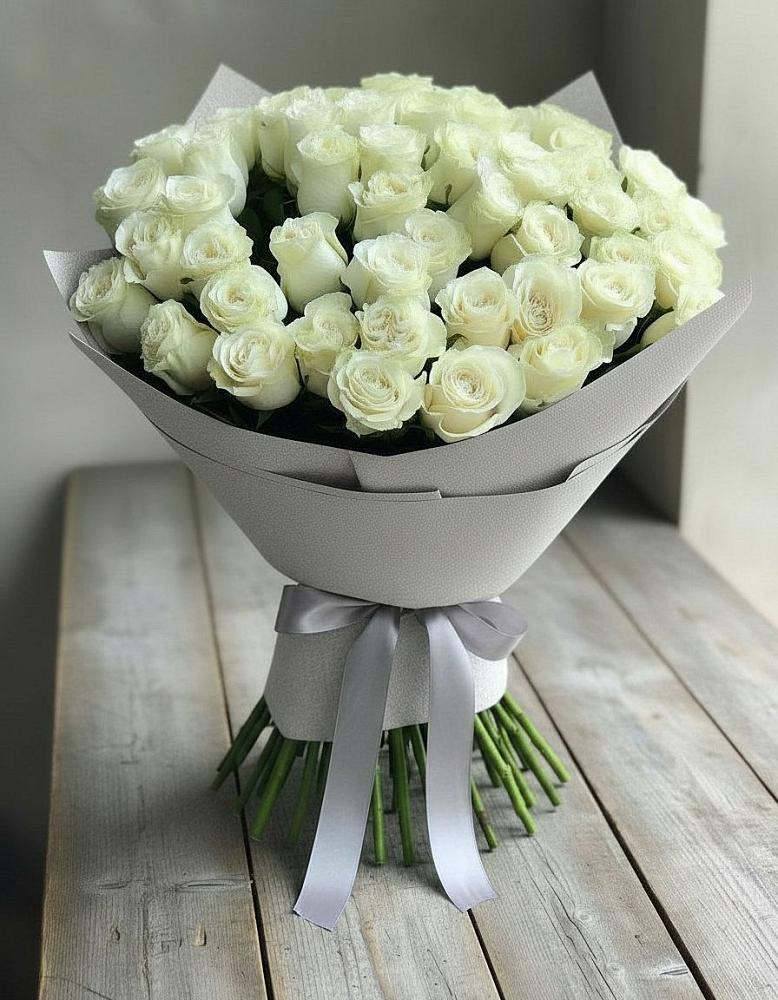 Букет 35 Белых роз в Бирюсинске