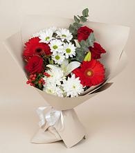 Букет цветов из:  Розы, Хризантемы, Герберы и Лилии в Бирюсинске