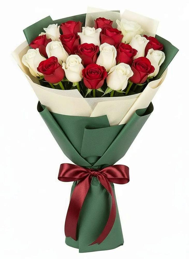 Букет Микс из красных и белых роз в Бирюсинске