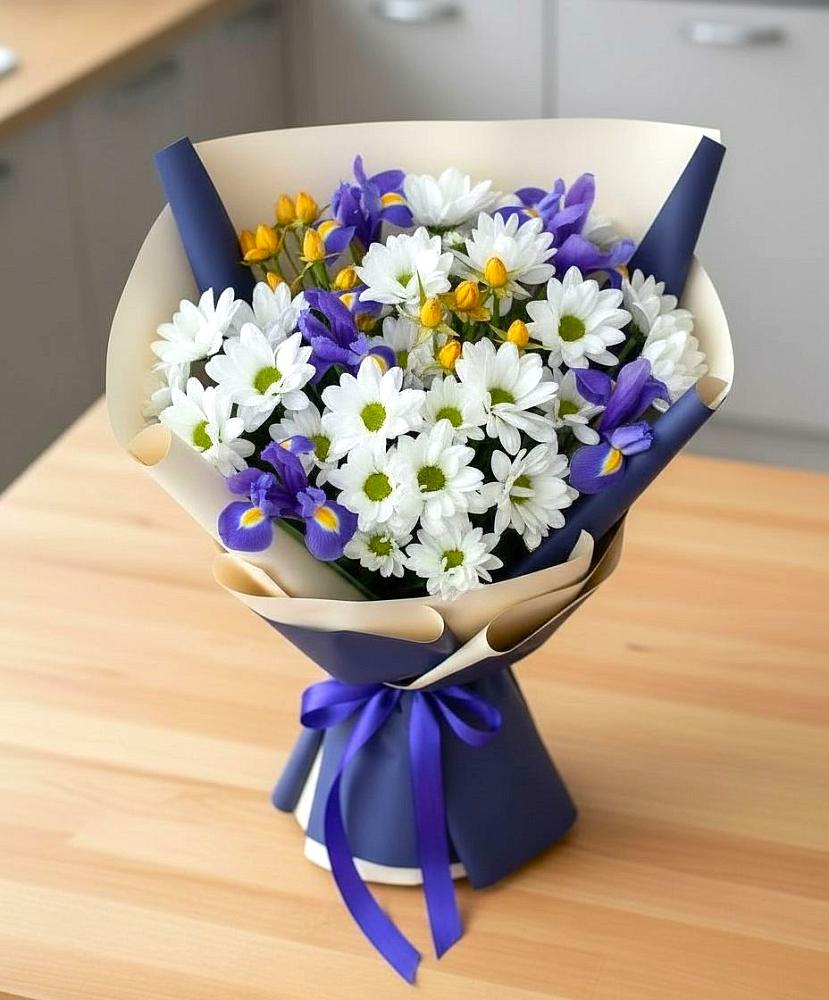 Букет цветов из: Розы, Ирисы и Хризантемы в Бирюсинске