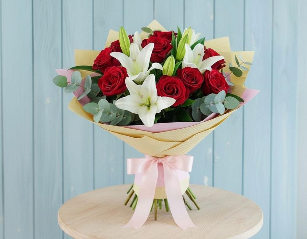 Букет цветов из: Лилии и Розы в Бирюсинске